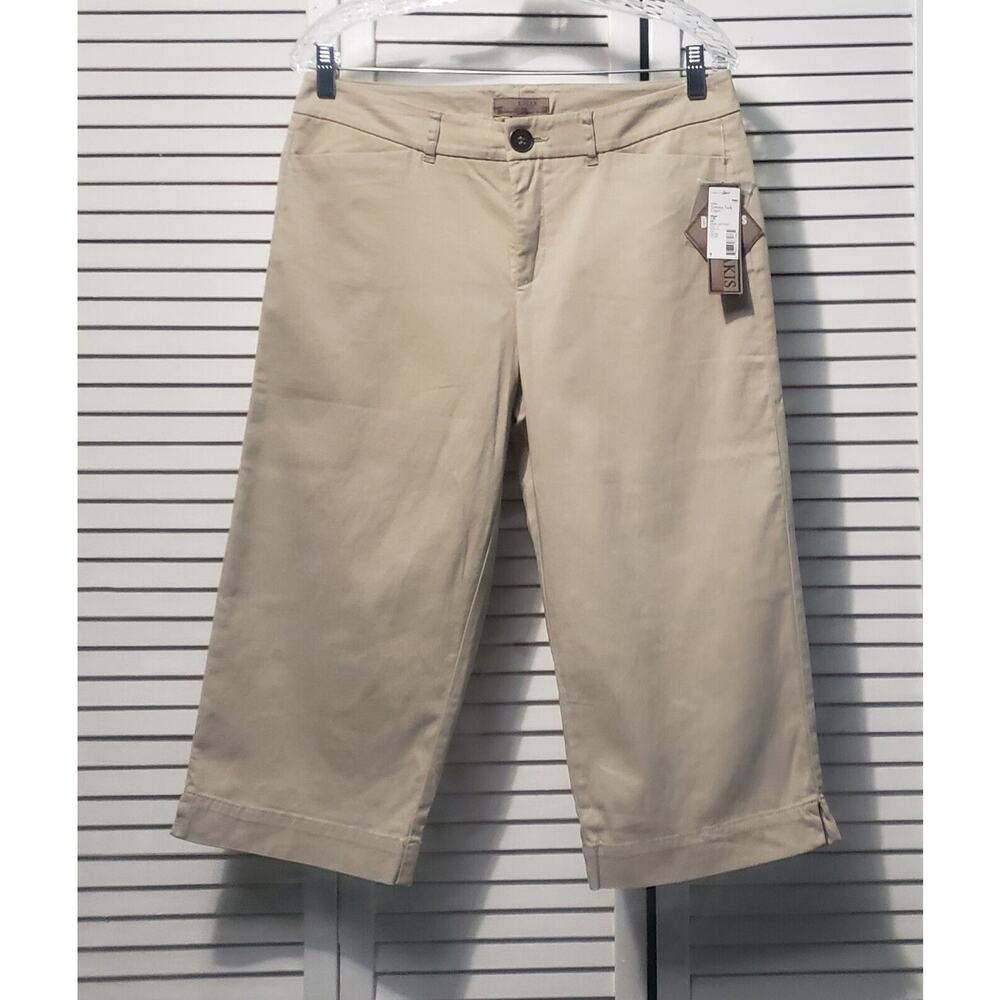 Khakis Capri Pants Women's Size 10P Beige Stretch Casual Slimming Tummy Tuck Fit